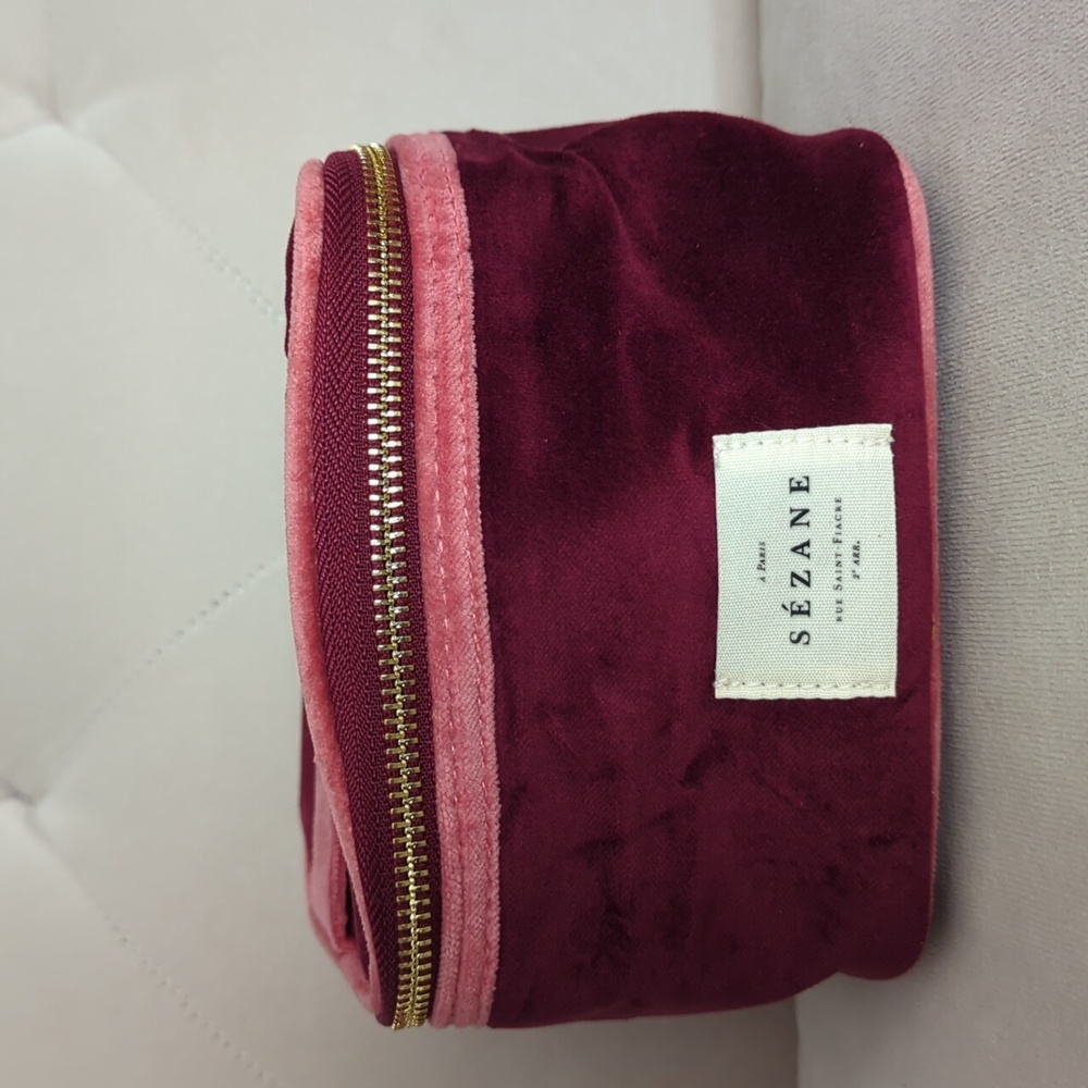 Sezane Velvet Zipper Case